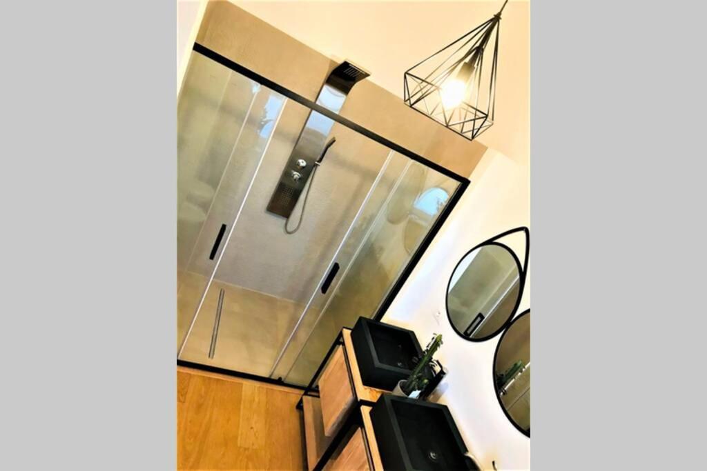 Luxus P4T Family 3 Bedroom With Pool, Tennis Court And Sauna Bríndisi Exterior foto