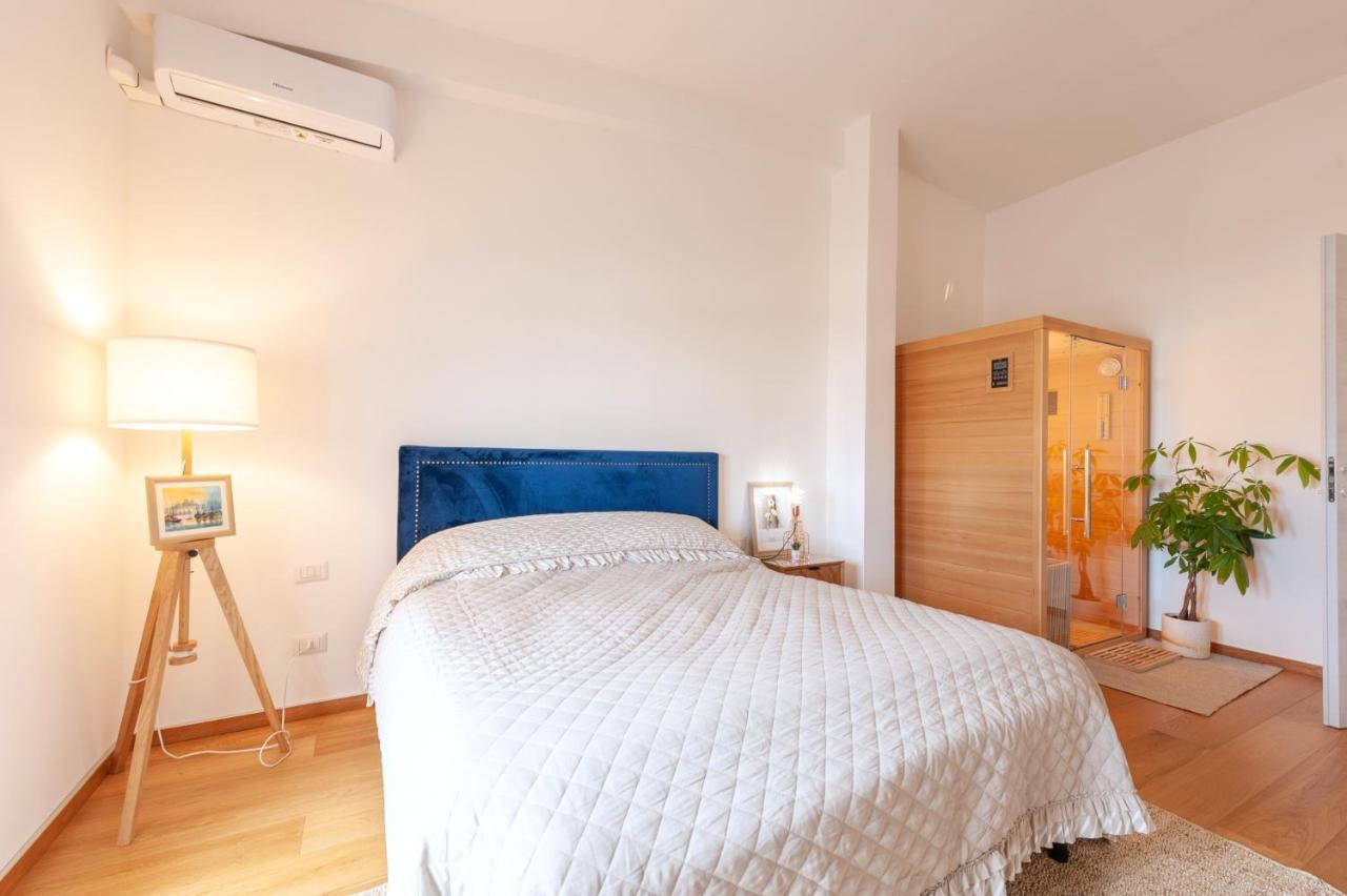 Luxus P4T Family 3 Bedroom With Pool, Tennis Court And Sauna Bríndisi Exterior foto